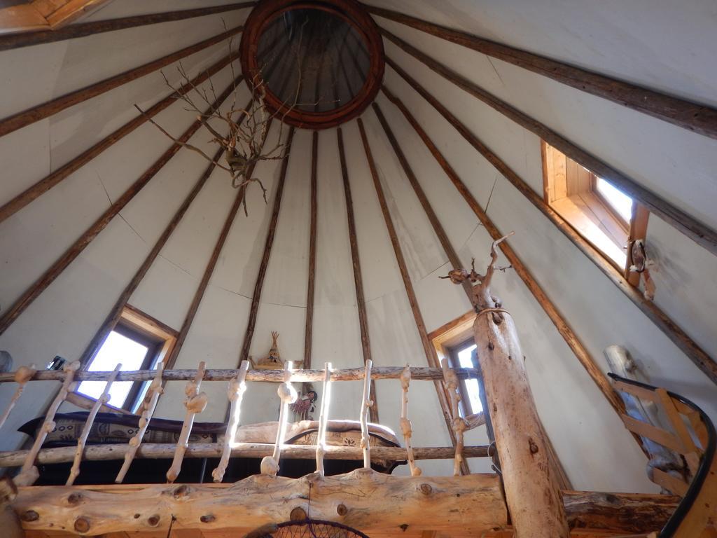 Вілла Aux Tipis De La Riviere Sauvage Saint Romain Екстер'єр фото