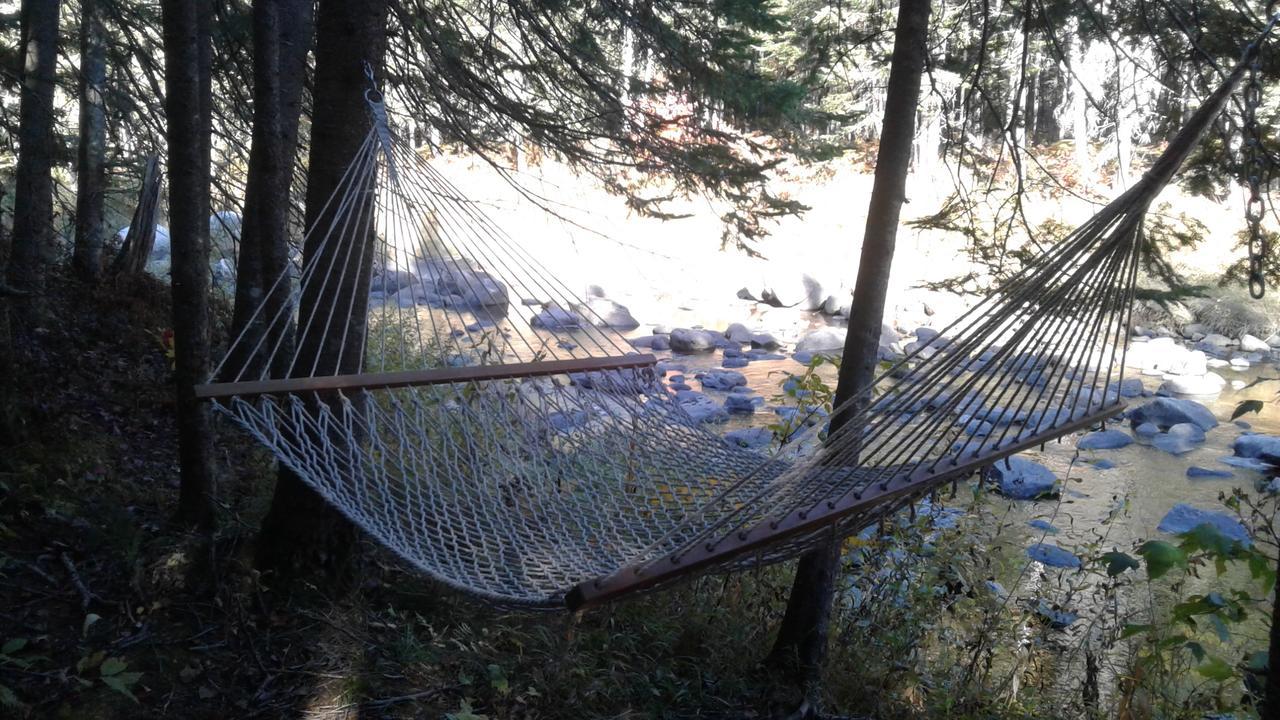 Вілла Aux Tipis De La Riviere Sauvage Saint Romain Екстер'єр фото